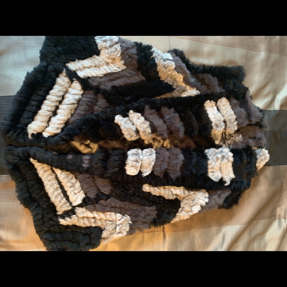 Fur vest